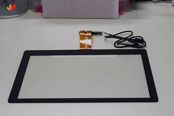 15.6 inch atm touch screen